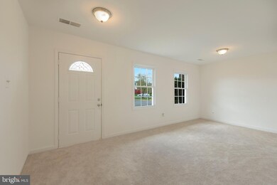 1204 Magnolia Ln, Herndon, VA 20170 - photo 5