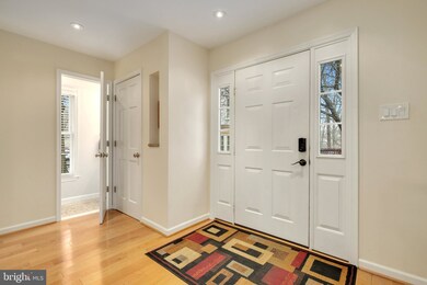 3734 Angelton Ct, Burtonsville, MD 20866 - photo 3