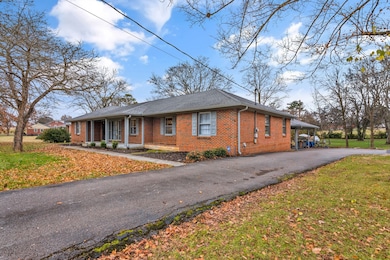 124 N Laurel Cir, Columbia, TN 38401 - photo 2