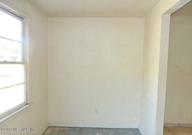 5411 Marcia Cir, Jacksonville, FL 32210 - photo 4