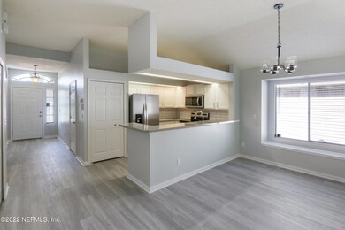 2913 Centerwood Dr N, Jacksonville, FL 32218 - photo 3