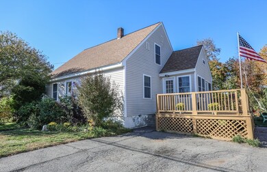 81 Spring Park Ave, Dracut, MA 01826 - photo 3