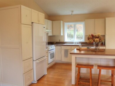 524 O'Neill Dr, Richmond, VT 05477 - photo 5