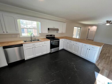 1247 Sangster Rd, Gadsden, AL 35901 - photo 5