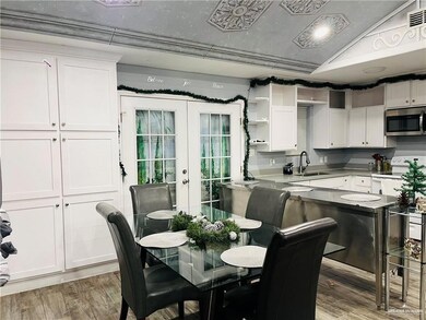 1210 E Evans Ave, Pharr, TX 78577 - photo 4