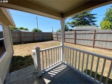 1312 Maryland Ave, Myrtle Point, OR 97458 - photo 4