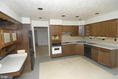 555 Buckhorn Rd, Sykesville, MD 21784 - photo 7