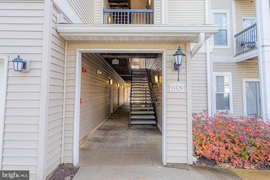 13329 Connor Dr unit B, Centreville, VA 20120 - photo 2
