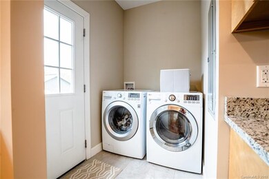 74 W Chapel Rd, Asheville, NC 28803 - photo 7