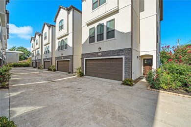 835 Wakefield Dr unit B, Houston, TX 77018 - photo 2