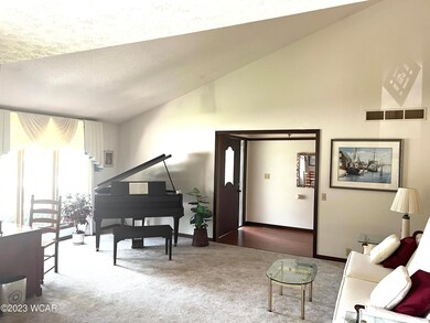 1367 Timberlane Dr, Lima, OH 45805 - photo 3