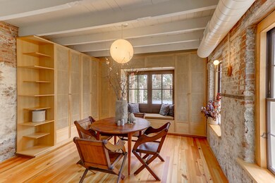 3 Wasbee Dining Area