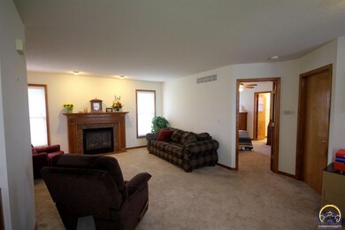 4125 SW Moundview Dr, Topeka, KS 66610 - photo 2