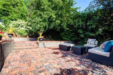 9228 SE 59th St, Mercer Island, WA 98040 - photo 3