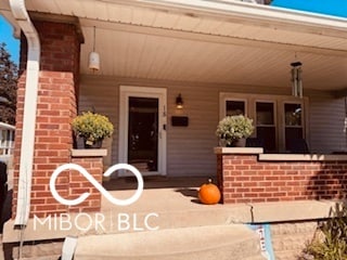 18 W High St, Mooresville, IN 46158 - photo 2