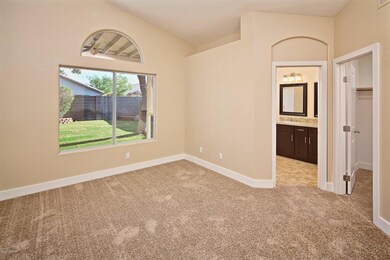 1057WestLaurelAvenue 005