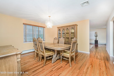 39 Selkirk St, Staten Island, NY 10309 - photo 6