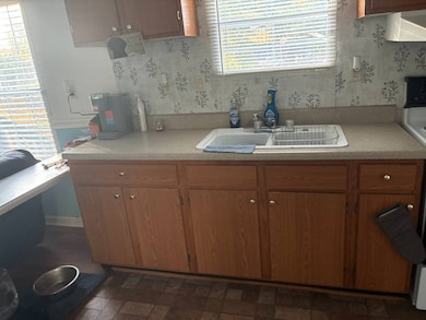 985 Moore Dr, Barnwell, SC 29812 - photo 7