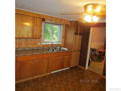 224 Schenck St, North Tonawanda, NY 14120 - photo 3