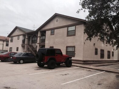 1320 Rosario St, Laredo, TX 78040 - photo 2