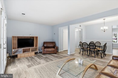 6502 Greyledge Ct, Alexandria, VA 22310 - photo 5