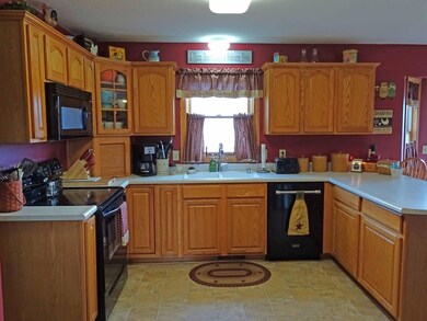 36934 Williams Rd, Logan, OH 43138 - photo 6