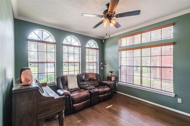 7815 Shangrila Ln, Houston, TX 77095 - photo 4