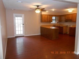 Eat-in kitchen