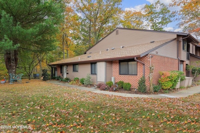 40 Ellsworth Ct, Red Bank, NJ 07701 - photo 2