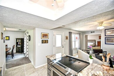 2148 Beechtree Dr, Uniontown, OH 44685 - Kitchen