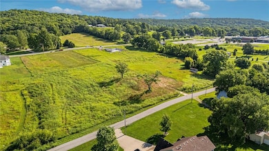 2100 Limit St, Leavenworth, KS 66048 - photo 3