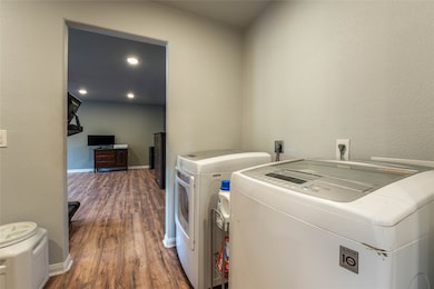 7201 Williams Rd, Pearland, TX 77584 - photo 5