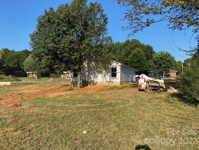 1003 Adams St, Statesville, NC 28677 - photo 5