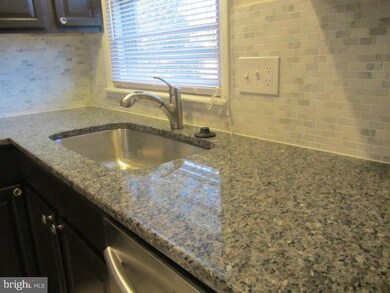 12409 Harbor Dr, Woodbridge, VA 22192 - photo 6