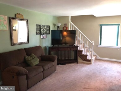 402 W Grays Ave, Glenolden, PA 19036 - photo 5