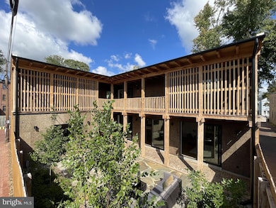 21 Overbeck Aly NE, Washington, DC 20002 - photo 4