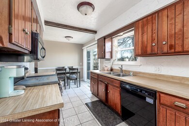 5428 Calvary Cir, Lansing, MI 48911 - photo 5