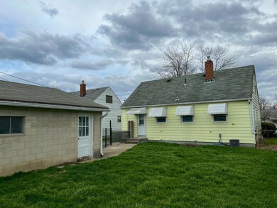 647 Roth Ave, Columbus, OH 43228 - photo 5