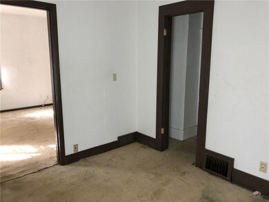 1730 22nd St, Des Moines, IA 50310 - photo 5