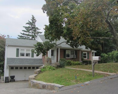 32 Bishop Dr S, Greenwich, CT 06831 - photo 3