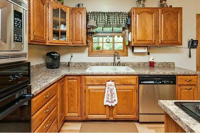 1112 Sundance Cir, Adel, IA 50003 - photo 7