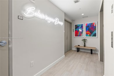 Foyer Private Elevator