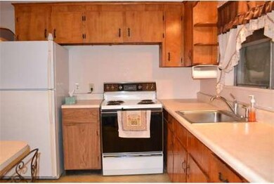 10 Marcus Rd, Sharon, MA 02067 - photo 3