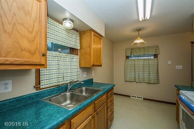 2517 SE 7th St, Des Moines, IA 50315 - photo 7