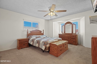 10406 Bon Aire Dr, El Paso, TX 79924 - photo 3