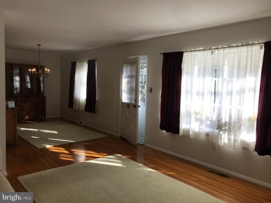 1426 Fitzwatertown Rd, Willow Grove, PA 19090 - photo 5