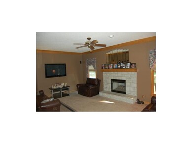 21435 W 197th St, Spring Hill, KS 66083 - photo 2