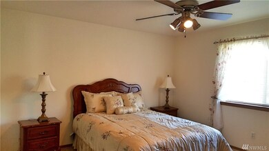 10802 Umtanum St SE, Yelm, WA 98597 - photo 6