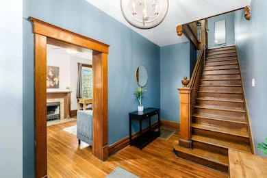 797 N Nelson Rd, Columbus, OH 43219 - photo 4