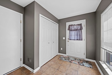 48713 Chelmsford Ct unit 127, Chesterfield, MI 48047 - photo 3